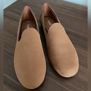 Toms suede loafers, size 6